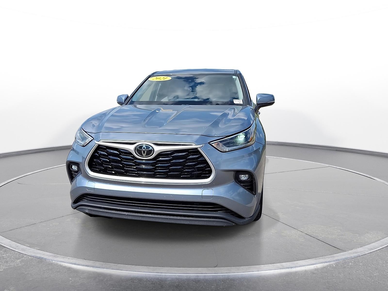 2021 Toyota Highlander — rear three-quarter view
